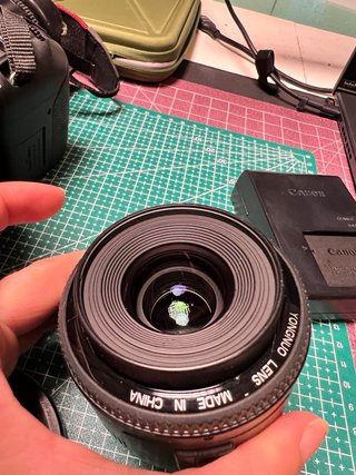 Kit Canon EOS 77D + Lentes 35mm y 50mm