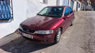 Opel Vectra B CC Sport con enganche