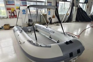 Barca Neumática 2.7M + Accesorios