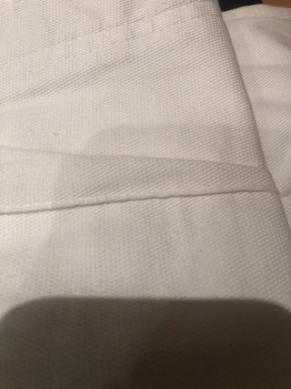 Pantalón blanco con textura