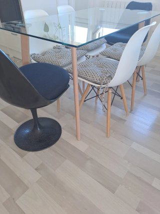 Mesa de comedor cristal y madera