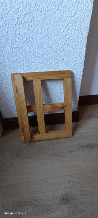 Reposilibros de madera