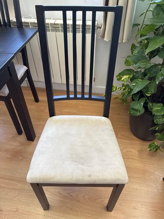 Mesa extensible Wengue 90x90(170) + 4 sillas
