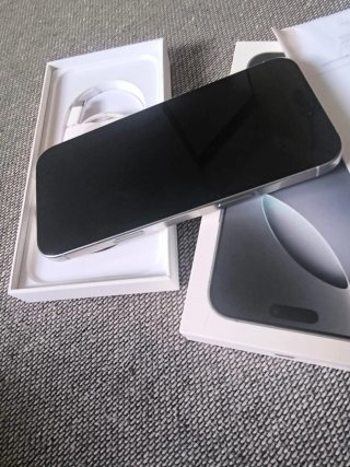 iPhone 16 Pro Max 256GB Plata