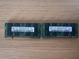 2x 1GB Samsung DDR2 667MHz SO-DIMM PC2-5300S