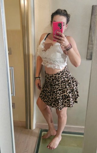 Falda corta volantes leopardo