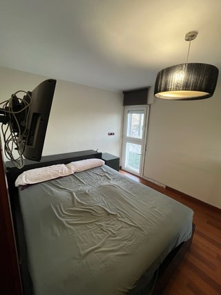 Piso de 2 habitaciones en Mundet disponible ya!