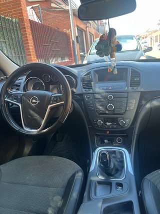 Opel Insignia 2.0 CDTI 2013 - Etiqueta B - Manual