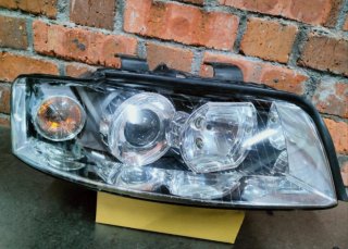 Faros xenón Audi A4 b6