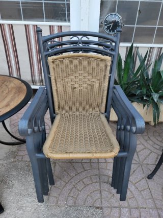 Mesa de exterior con 4 sillas
