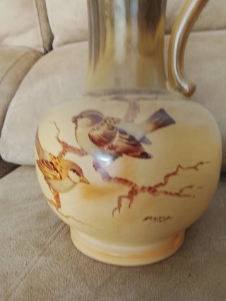 Jarrón de porcelana con pájaros
