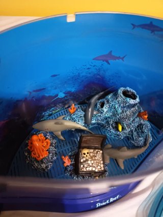 Pecera / Acuario temática tiburones