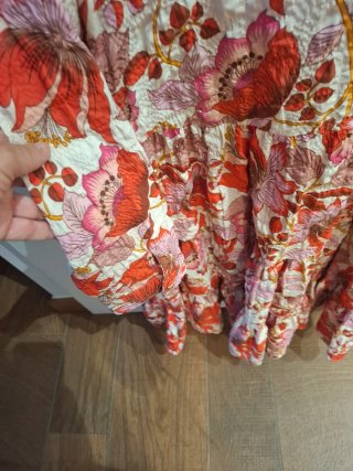 Vestido midi vuelo Zara estampado floral