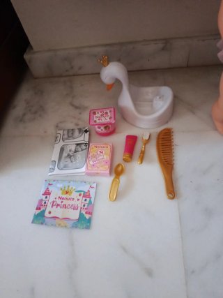 Nenuco Princess Muñeca con Accesorios