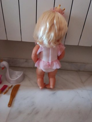 Nenuco Princess Muñeca con Accesorios