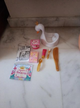 Nenuco Princess Muñeca con Accesorios
