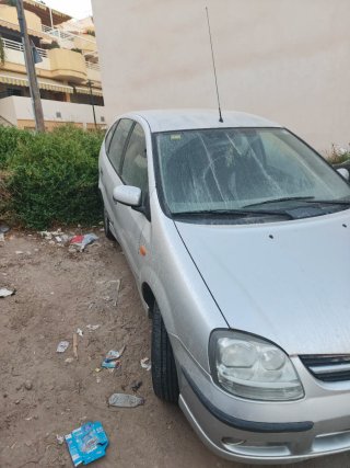 Nissan Almera 2004