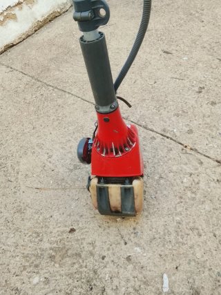 Desbrozadora a gasolina