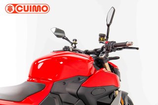 DUCATI STREETFIGHTER V2