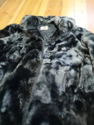 Abrigo de mouton negro
