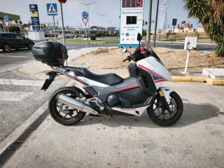 Honda Integra Sport Roja y Blanca