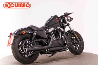 HARLEY DAVIDSON SPORTSTER FORTY EIGHT