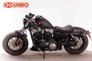 HARLEY DAVIDSON SPORTSTER FORTY EIGHT
