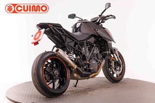 KTM 1290 SUPER DUKE R