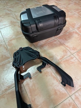 Asas / Soporte y Baul 58L