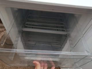 Congelador vertical Teka con cajones