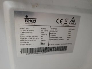 Congelador vertical Teka con cajones