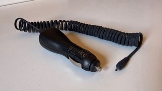 Caricatore auto Nokia DC-4 con cavo a spirale