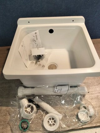 Adventa Mueble exterior para lavadero de resina
