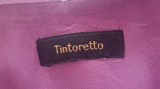 Vestido largo Tintoretto malva con fajín negro