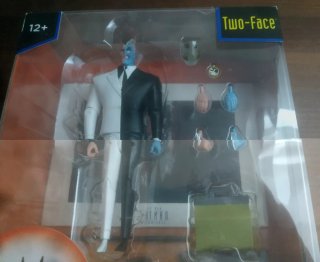 Figura Two-Face Dos Caras