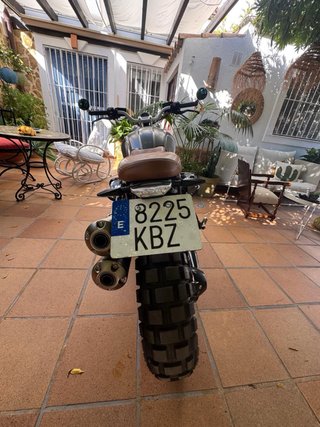 BMW RnineT 1200 Scrambler Marrón/Gris