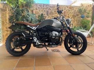 BMW RnineT 1200 Scrambler Marrón/Gris