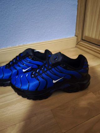Zapatillas Nike Air Max Plus TN Negras y Azules