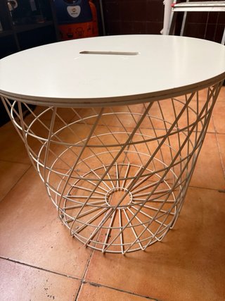 Mesa auxiliar redonda blanca