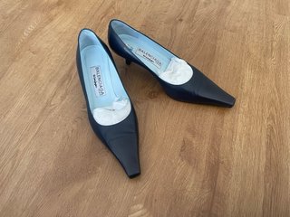 Zapatos de tacón Balenciaga negros