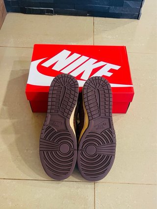 Nike Dunk Low Premium