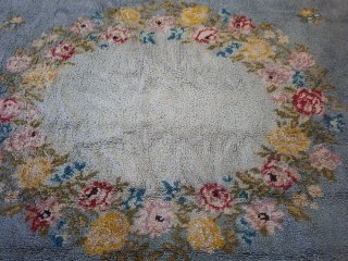 Alfombra de salón floral azul