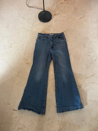 Levi’s Ribcage Bell talla 31, perfectos.