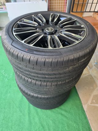 Llantas 20 5 tornillos Mas neumáticos