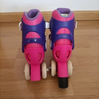 Patines OXELO + casco niña T.26-28