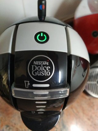 Cafetera Dolce Gusto Delonghi Mini Me Automática
