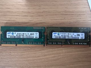 2x 1GB Samsung DDR3 SO-DIMM PC3-10600 MacMini