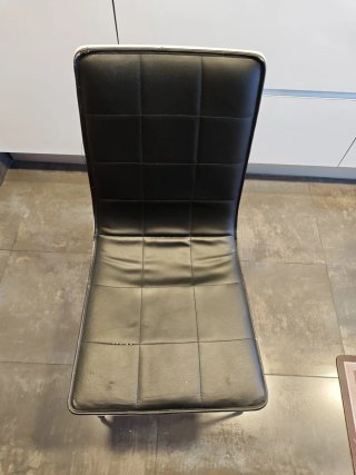 Juego de 4 sillas de cocina blancas y negras
