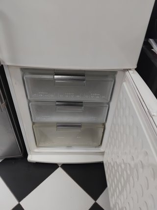 Nevera + transporte y garantía