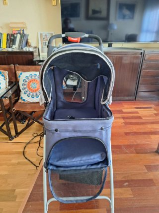 Cochecito para perro pequeño (10-12 kg)